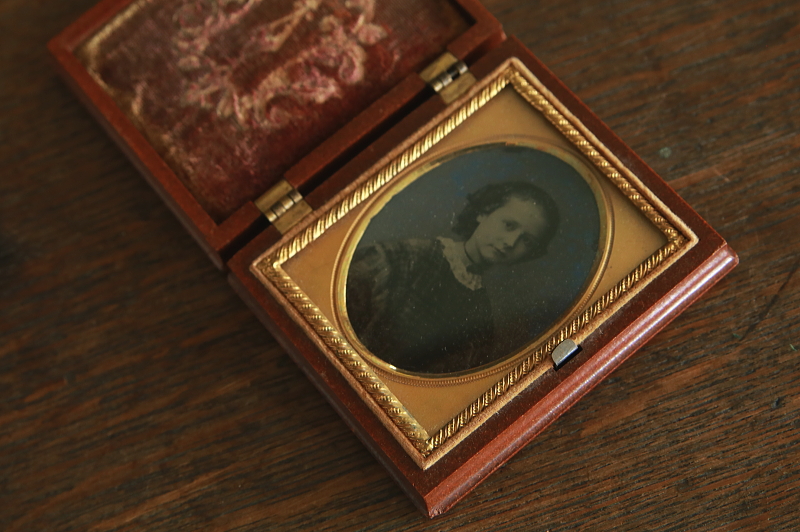 少女のガラス写真　ユニオンケース　アンブロタイプ　イギリス　アンティークストリュフ