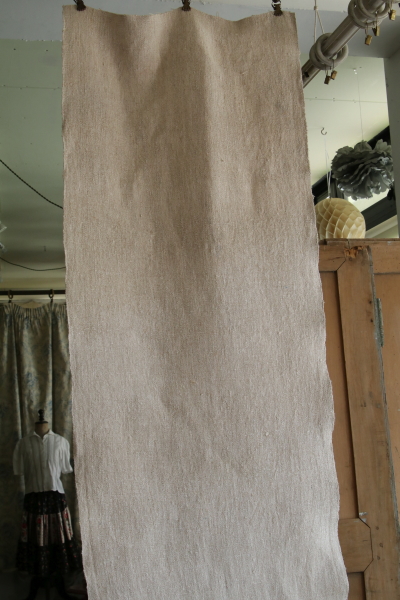 ホームスパンハンガリアンヘンプロール　ハンガリー　アンティークストリュフ