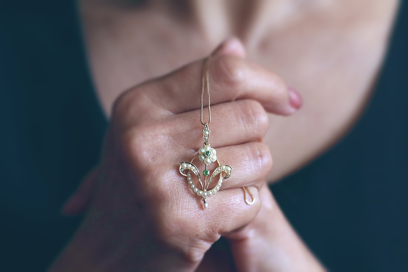 デマントイドガーネット　パールペンダント　アンティークジュエリー　イギリス　アンティークストリュフ 20251210