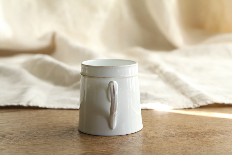 ヴィクトリアンボーンチャイナマグ　イギリス アンティークストリュフ