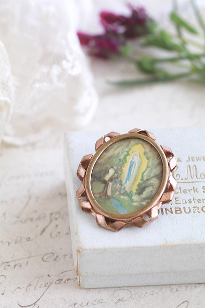 ルルドのスーベニールブローチ　フランス　アンティークストリュフ 20250507