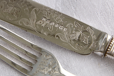 マザーオブパールハンドル　デザートナイフ&フォーク　ヴィクトリアン　イギリス アンティークストリュフ