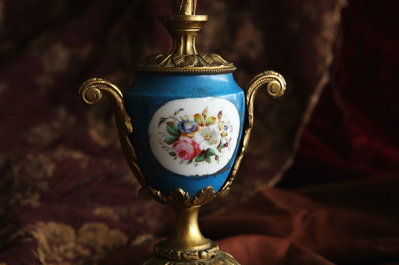 天使のブロンズキャンディラブラ　フランス アンティークストリュフ