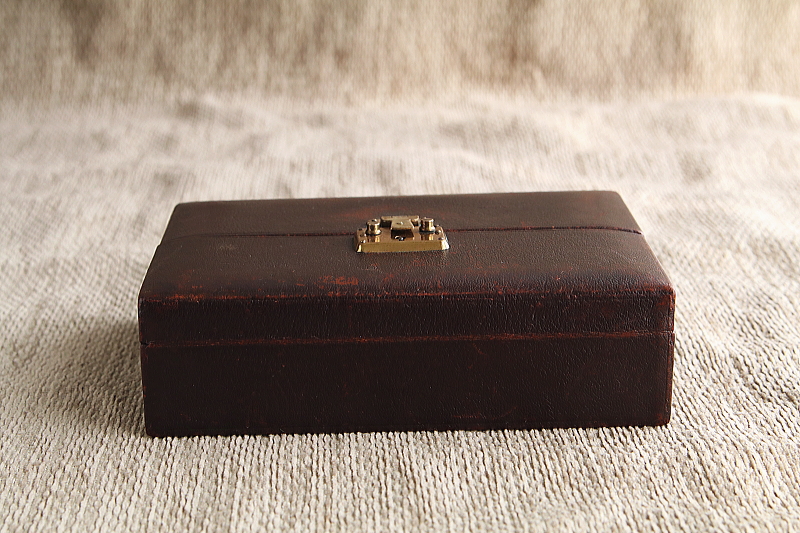 モロッコレザー　ジュエリーケース　イギリス　アンティークストリュフ