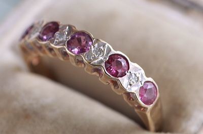 ルビーアンドダイヤモンドバンドリング　ロンドン　イギリス　アンティークストリュフ