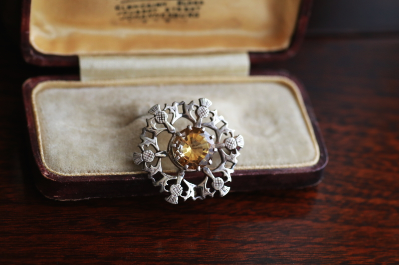シトリンのシルバーシッスルブローチ　スコットランド　アンティークストリュフ
