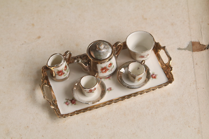 薔薇のミニチュアティーセット　ドイツ　アンティークストリュフ