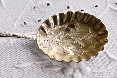 アイボリーハンドルのサービングスプーン　ヴィクトリアン　イギリス　アンティークストリュフ