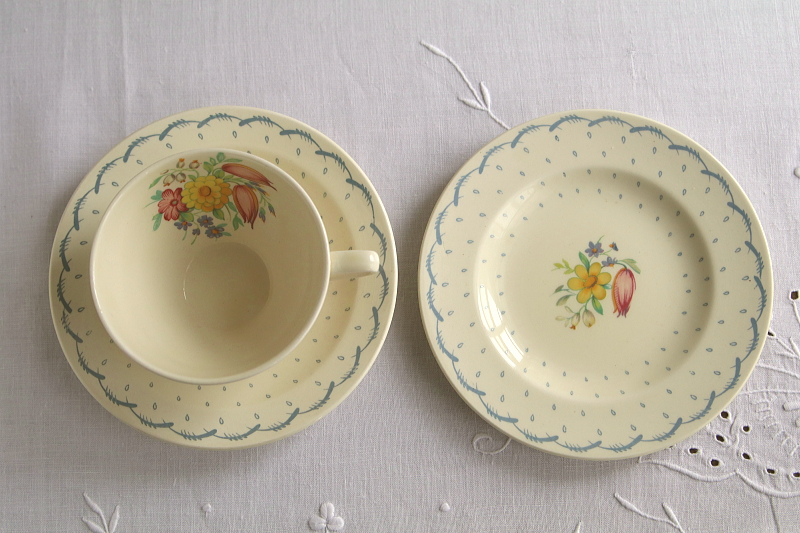 susie cooper スージークーパー　プランタン　ティーカップ　ティートリオ　イギリス　アンティークストリュフ