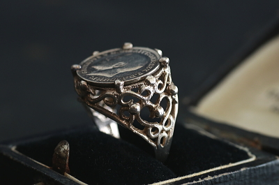 キングジョージ4世　3ペンスコインリング　銀貨　イギリス　アンティークストリュフ