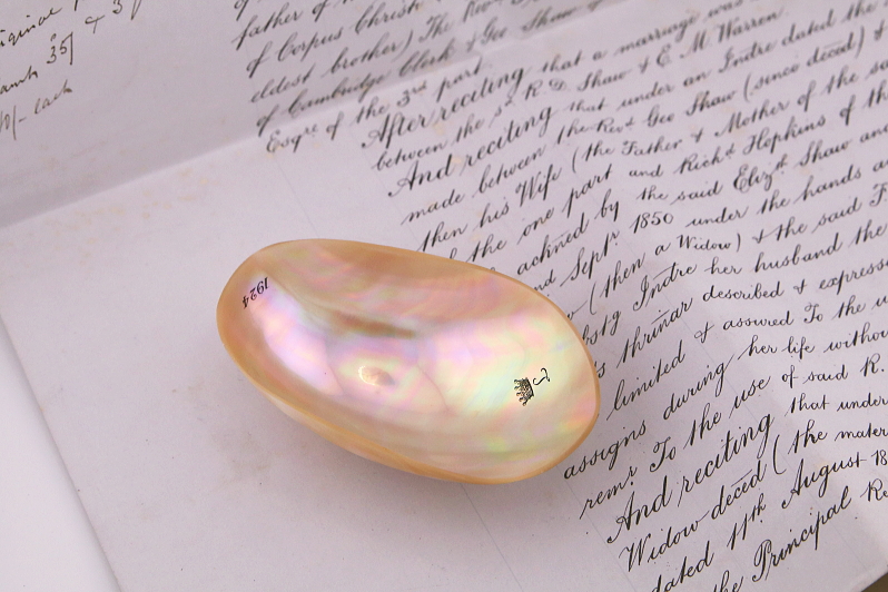 貝殻のジュエリートレイ　イギリス　アンティークストリュフ