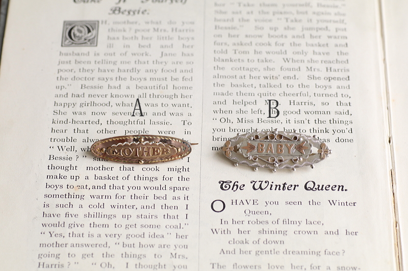 MOTHER AND BABY ブローチ　ヴィクトリアン　イギリス アンティークストリュフ