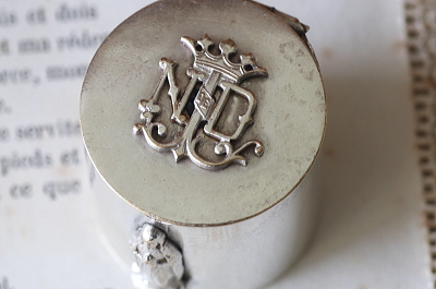 Notre Dame　ロザリオケース　フランス　アンティークストリュフ