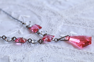 ピンクガラスシルバーネックレス　ヨーロッパ　アンティークストリュフ