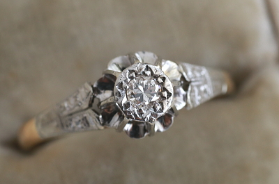 プラチナフェイス　ダイヤモンドソリテールリング　エンゲージ　婚約指輪　イギリス　アンティークストリュフ