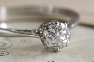 ダイヤモンドリング　ソリテール　エタニティ　オールドマインカット　オールドヨーロピアンカット　エンゲージリング　婚約指輪 イギリス　アンティークストリュフ