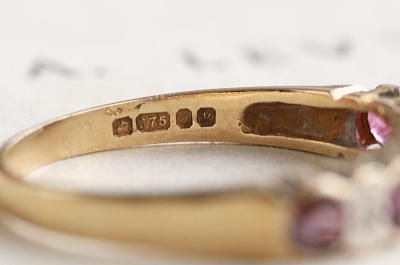 ルビーアンドダイヤモンドバンドリング　ロンドン　イギリス　アンティークストリュフ