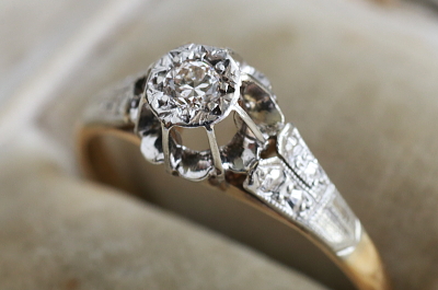 プラチナフェイス　ダイヤモンドソリテールリング　エンゲージ　婚約指輪　イギリス　アンティークストリュフ