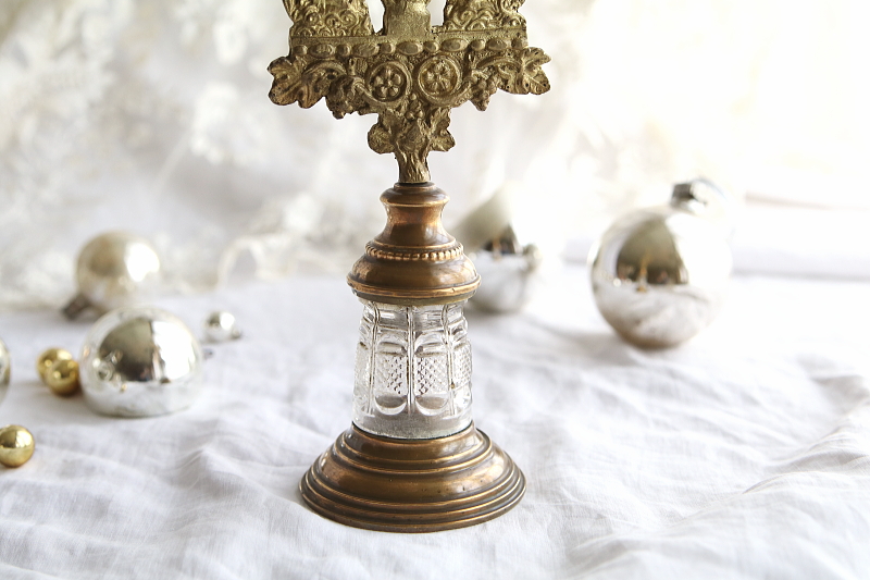 ガラス台の真鍮クロスオーナメント　天使　フランス アンティークストリュフ