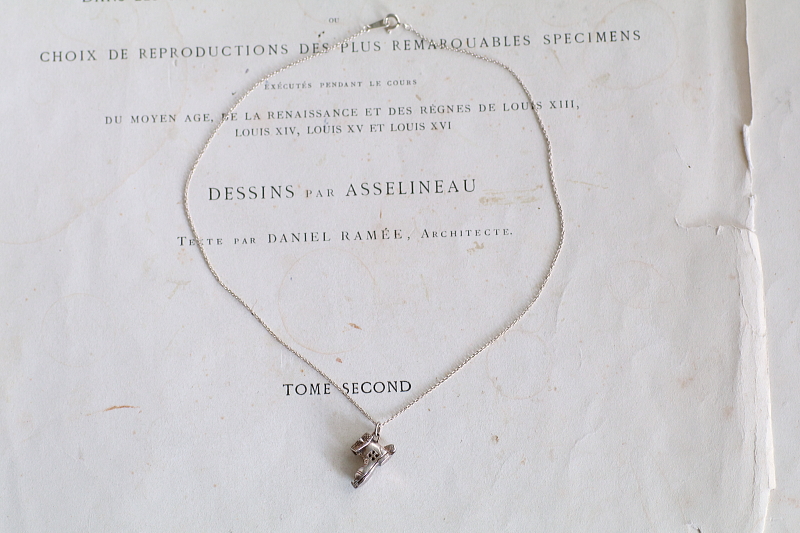 靴の家のシルバーチャーム　ヴィンテージ　イギリス　アンティークストリュフ