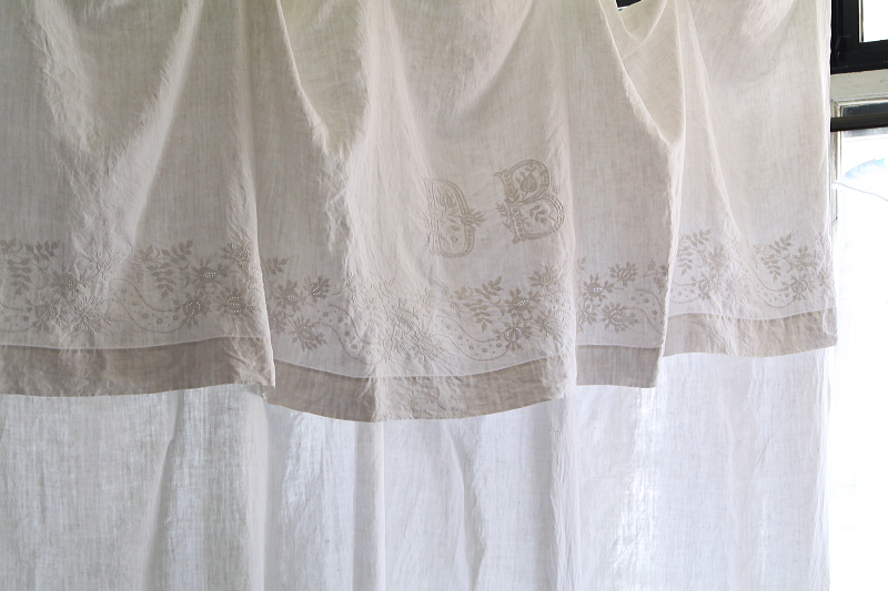 エンブロイダリー　ファインリネンシーツ　フランス　アンティークストリュフ