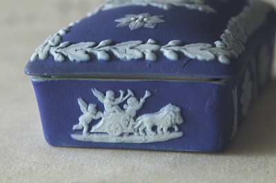 ジャスパーウェアのマッチボックス　wedewood ウェッジウッド　イギリス　アンティークストリュフ