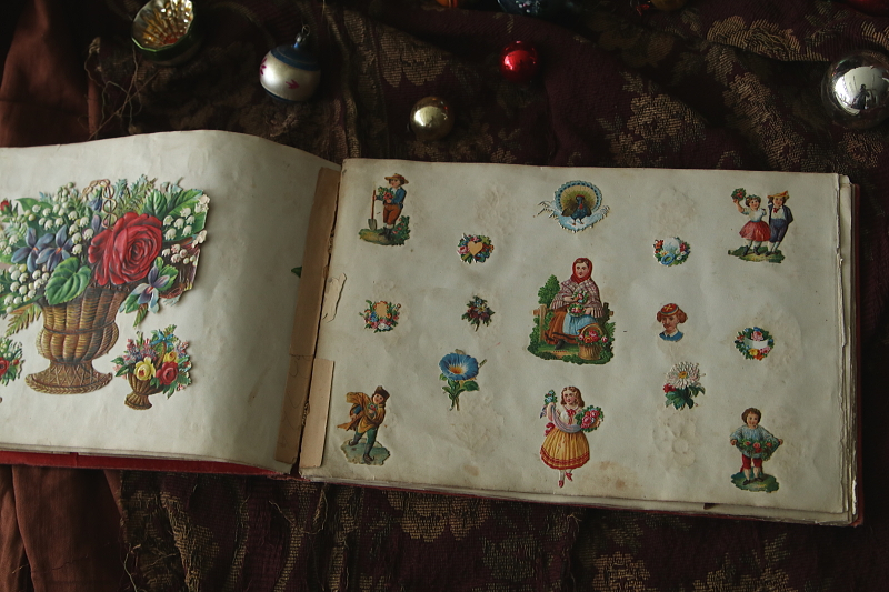 ヴィクトリアン　クロモスアルバム　イギリス アンティークストリュフ