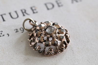 ローズカットダイヤモンド　シルバーペンダント　ヨーロッパ　アンティークストリュフ