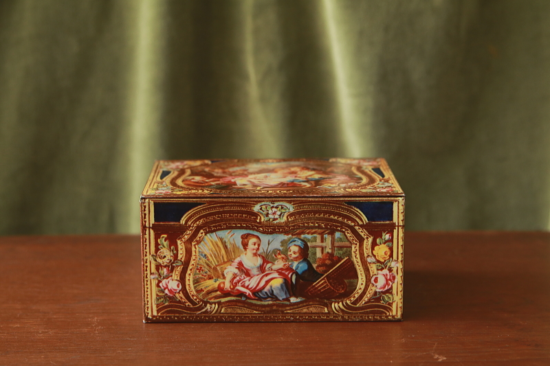 フレンチスナッフボックス型ビスケット缶　イギリス　アンティークストリュフ