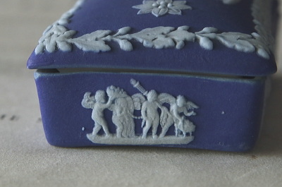 ジャスパーウェアのマッチボックス　wedewood ウェッジウッド　イギリス　アンティークストリュフ