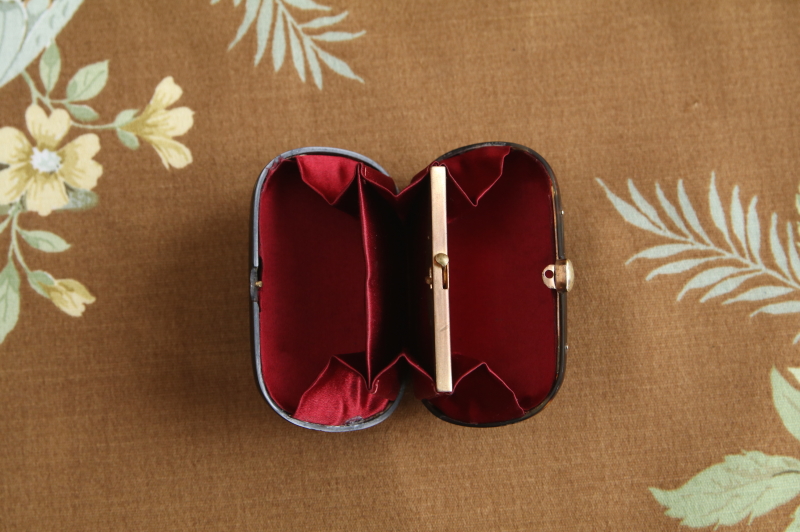 モノグラムのピクウェパース　フランス　べっ甲　アンティークストリュフ