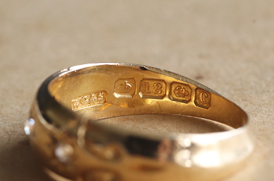 3ストーンダイヤモンドジプシーリング　三つ星　エンゲージリング　マリッジリング　イギリス アンティークストリュフ