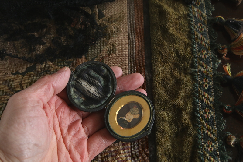 ヴィクトリアンミニアチュールポートレート　イギリス