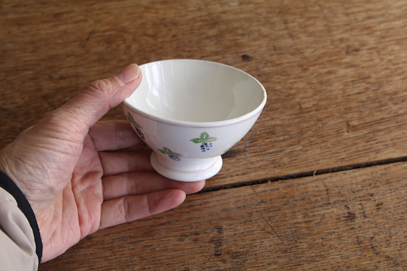 スポンジウェアのカフェオレボウル　葡萄　アンティークストリュフ