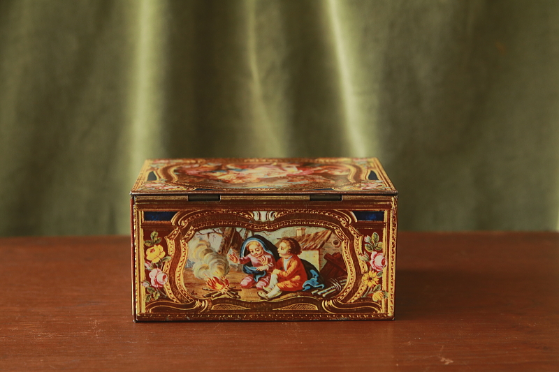 フレンチスナッフボックス型ビスケット缶　イギリス　アンティークストリュフ