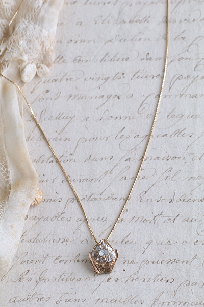 ローズカットダイヤモンド　ベルメイユペンダント　アンティークジュエリー　イギリス　アンティークストリュフ 20251210