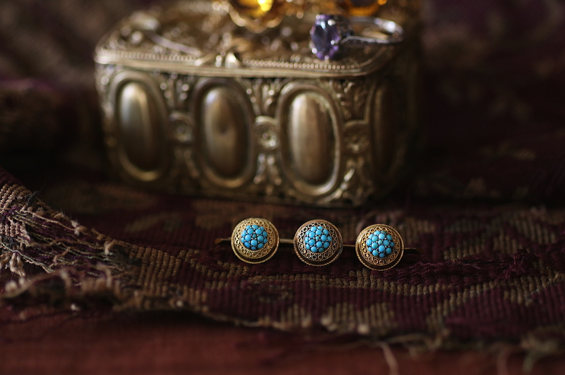 ヴィクトリアンターコイズバーブローチ　イギリス　アンティークストリュフ