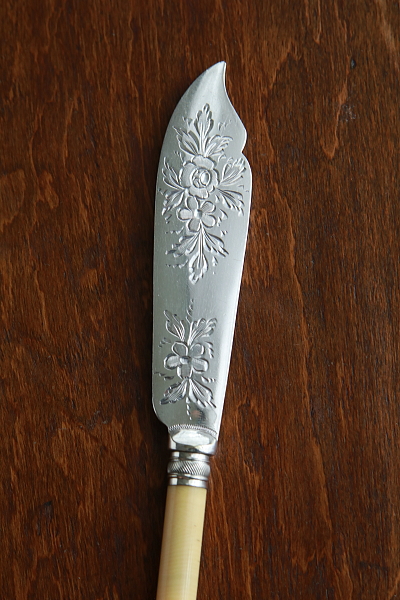 アイボリーハンドル　花の彫刻　JOHN SANDERSON & SON　イギリス　アンティークストリュフ