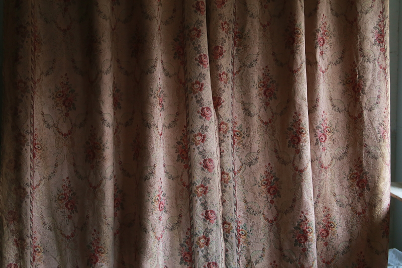 薔薇とリボンのゴブランカーテン　フランス　アンティークストリュフ