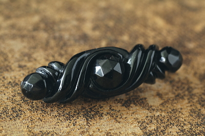 ヴィクトリアンジェットブローチ　アンティークジュエリー　ヴィンテージアクセサリー　アンティークストリュフ