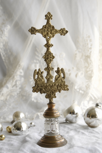 ガラス台の真鍮クロスオーナメント　天使　フランス アンティークストリュフ