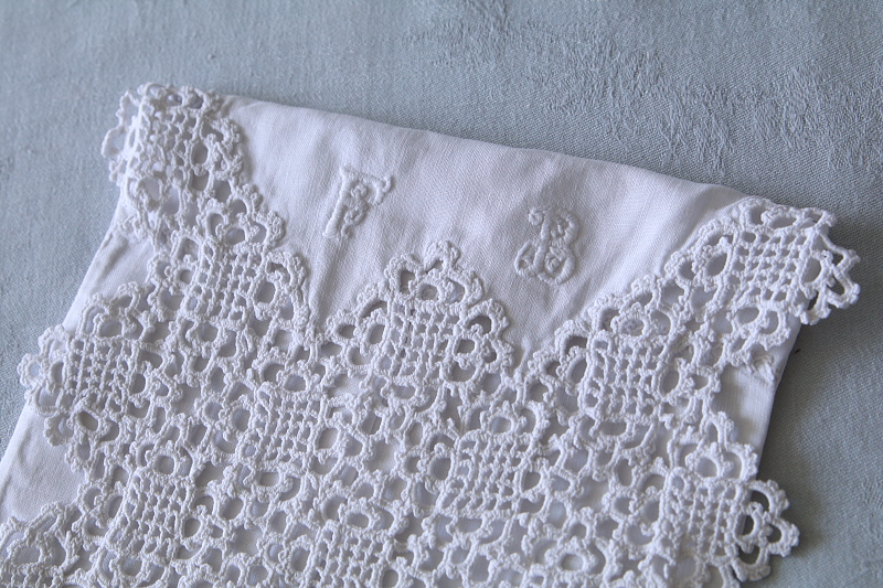 レースフラップ　リネンブラシケース　イギリス　アンティークストリュフ