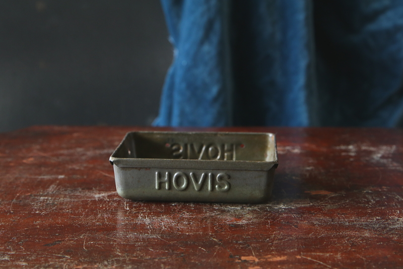 HOVIS　ヴィンテージローフティン　アンティークストリュフ