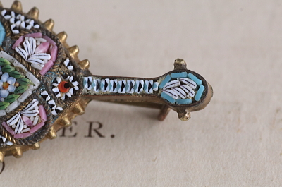 マイクロモザイク　マンドリンブローチ　イタリア　アンティークストリュフ