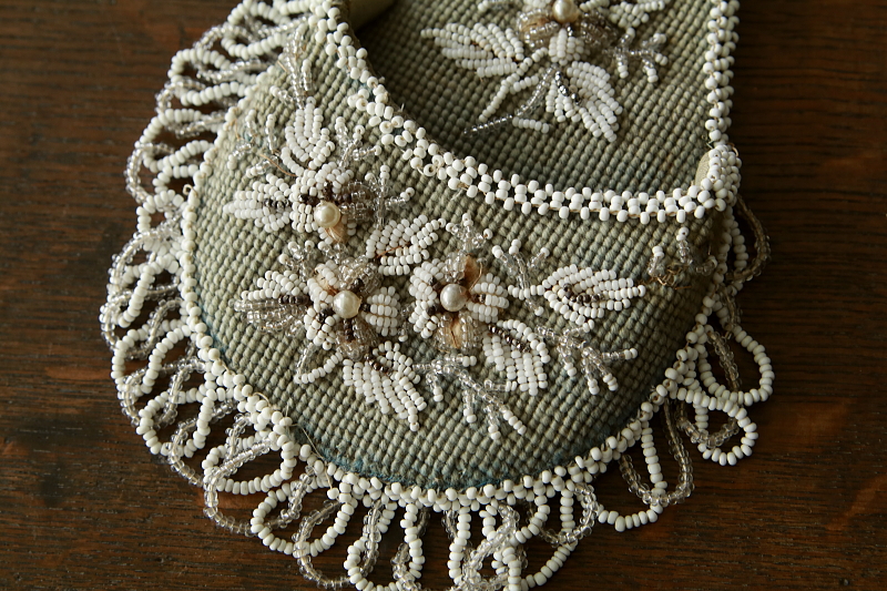 ヴィクトリアンビーズワークウォッチポケット　イギリス　アンティークストリュフ