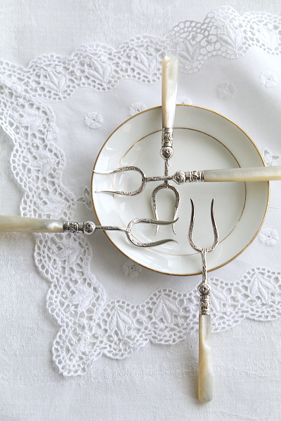 小さなサービングフォーク　ヴィクトリアン　イギリス　アンティークストリュフ 20250820