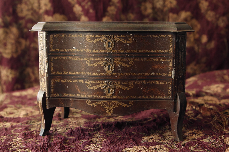 Mcvitie and Price　マクビティ　ビスケット缶　アンティークストリュフ