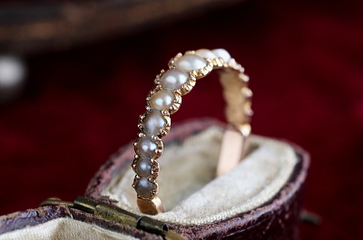 シードパールハーフエタニティリング　ヴィクトリアン　ジョージアンリング　指輪　アンティークジュエリー　イギリス　アンティークストリュフ 20251212