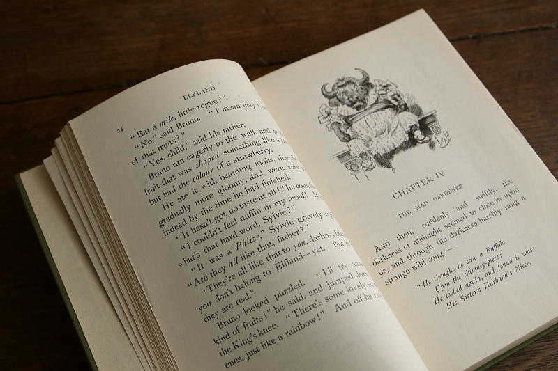 ルイス・キャロルの物語　シルヴィーとブルーノ　イギリス アンティークストリュフ