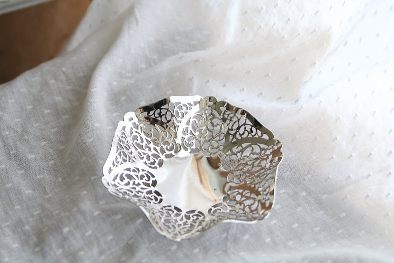 シルバープレート　レースキャンディーディッシュ　イギリス アンティークストリュフ